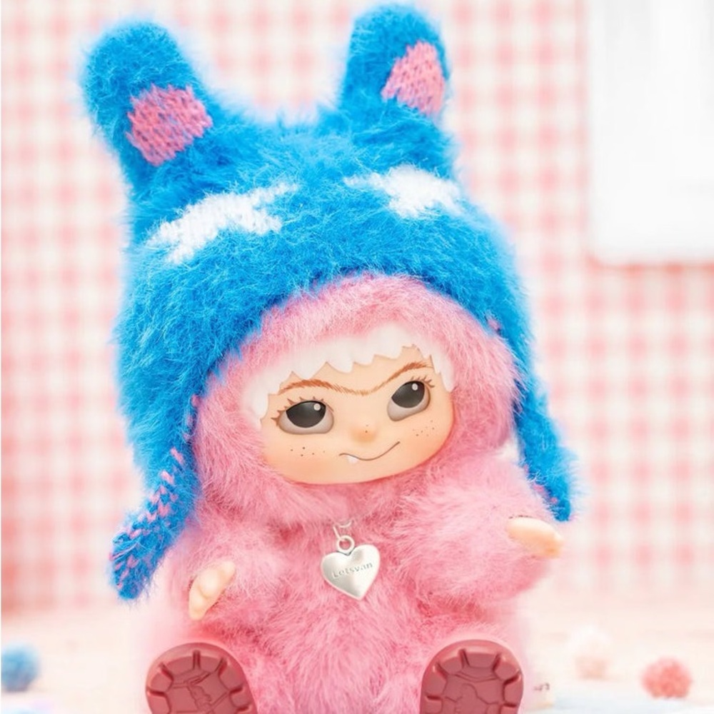 Wakuku Fuzzy Trendy Series Pendant - Up To Mischief